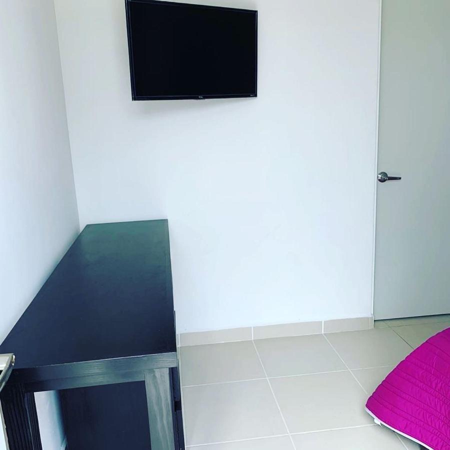 ホテル Lofts Zaragoza シウダー・バージェス エクステリア 写真